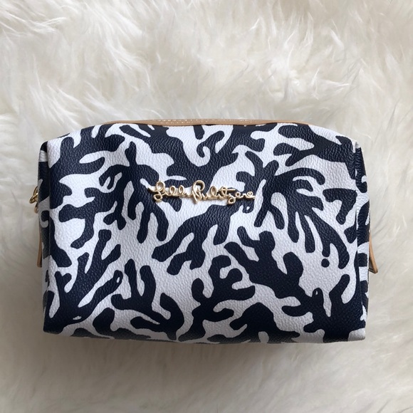Lilly Pulitzer Handbags - Lilly Pulitzer Cosmetic Bag